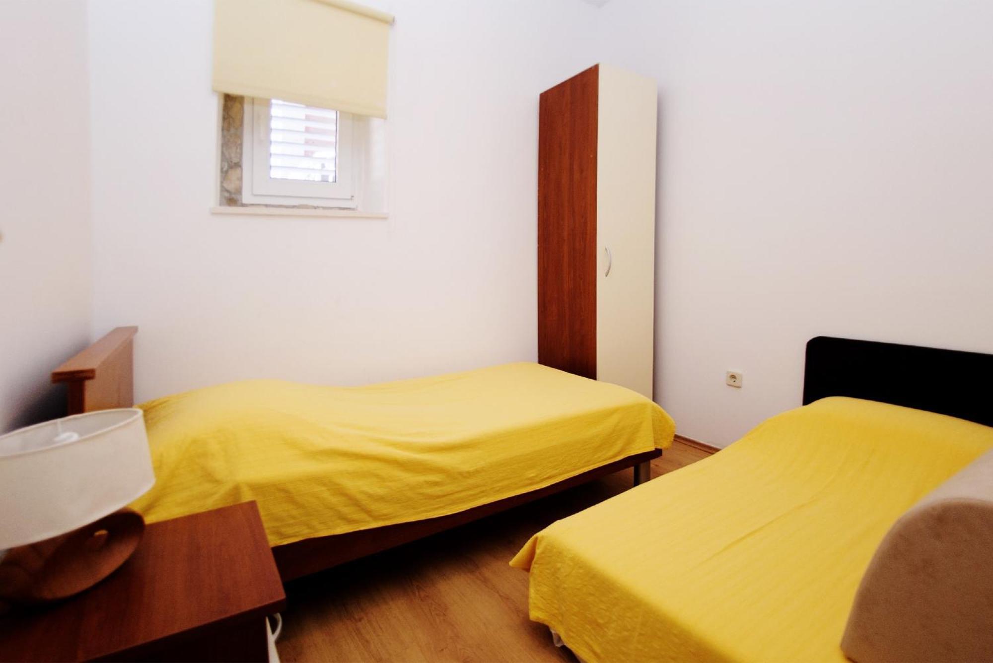 Apartment Slava Petricevic Podstrana