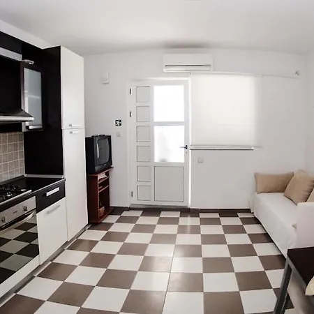 Apartments Slava Petricevic Podstrana Room photo